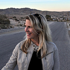 A photo of Allison Carruth